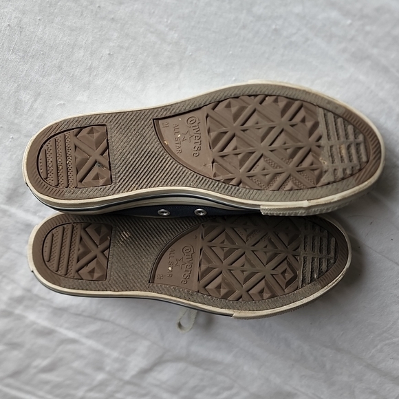 Converse - Picture 3 of 3